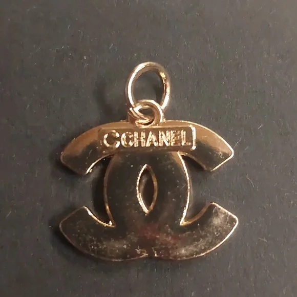 CC Gold Logo Charm Pendant - Picture 2 of 2